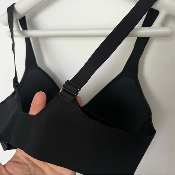 Lululemon Hold True Bra34C - Picture 7 of 10